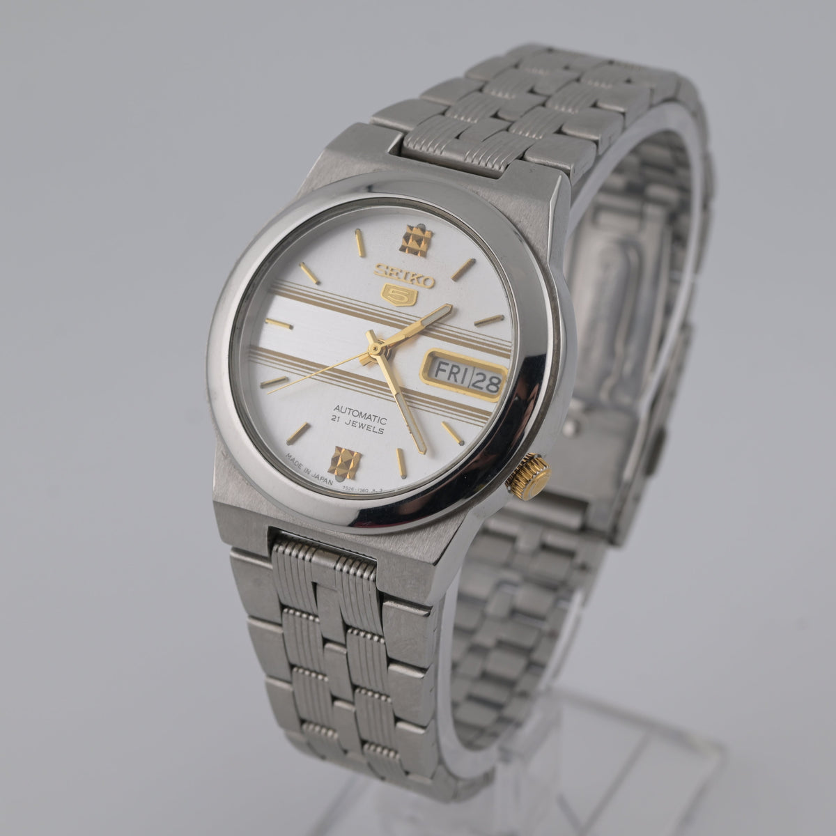 Featured image for Seiko 5 7S26-01R0 Review: Original 1990s 35mm Gem