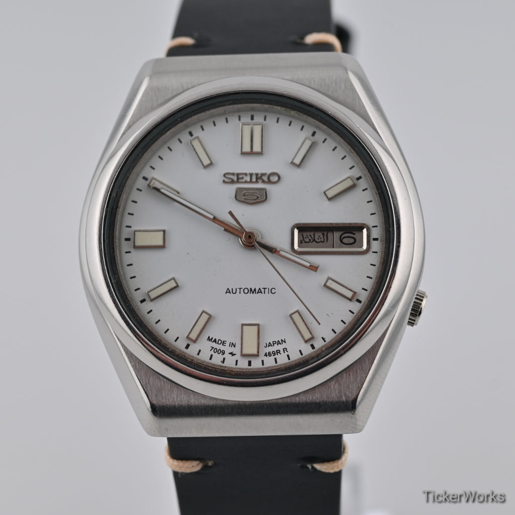 Seiko 5 Automatic 7009 White Dial 1980s Vintage Watch