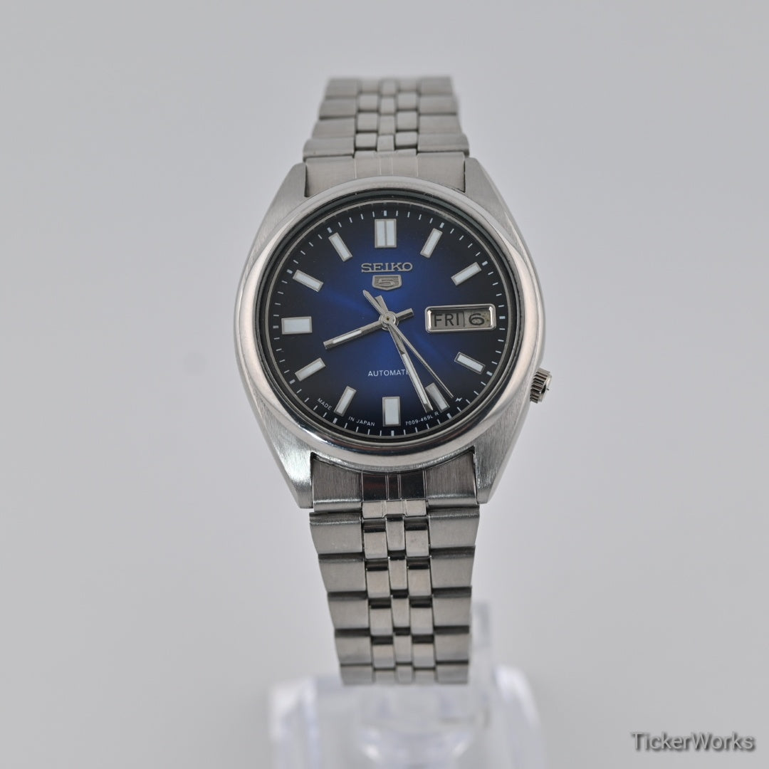 Seiko 5 Automatic 7009 Sunburst Blue Dial 1980s Vintage Watch