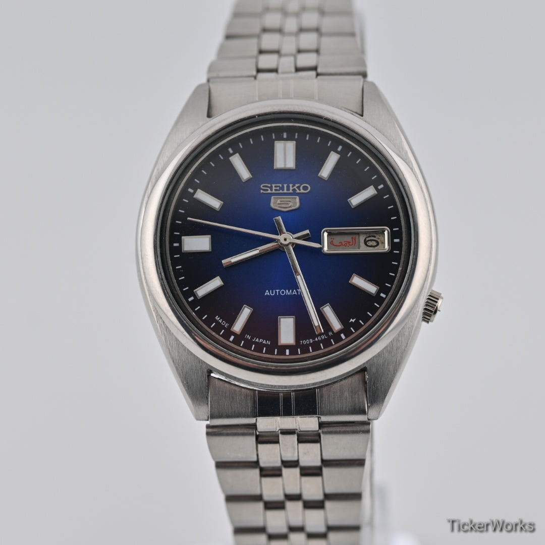 Seiko 5 Automatic 7009 Sunburst Blue Dial 1980s Vintage Watch