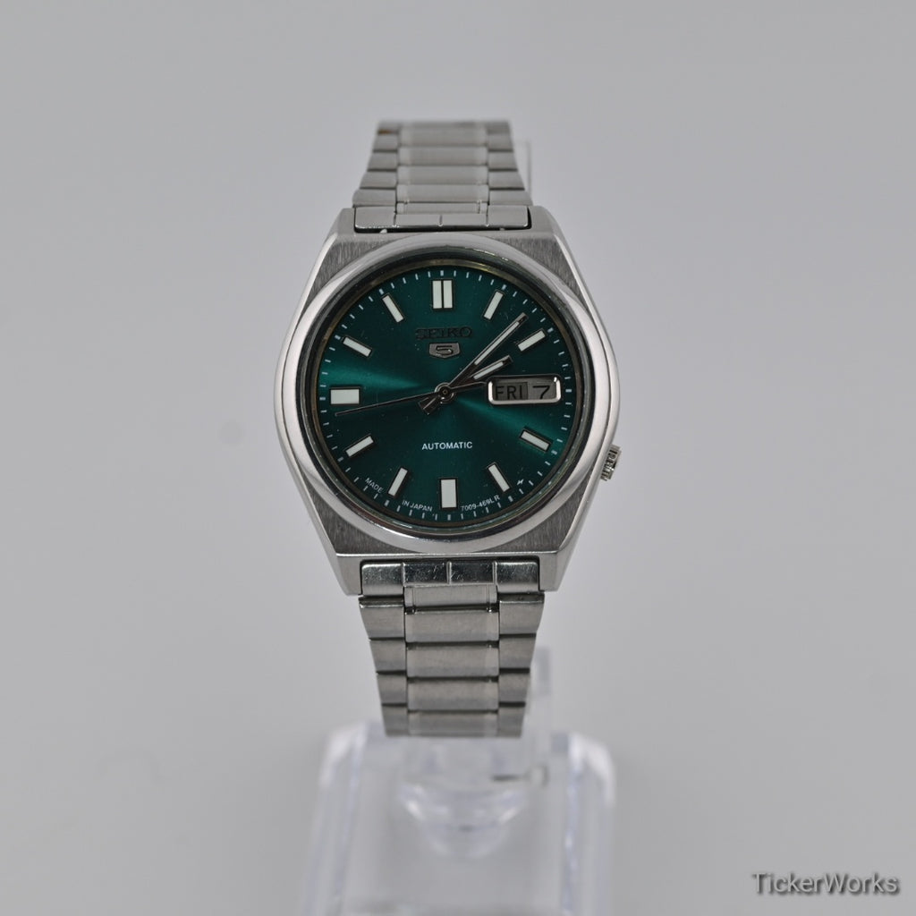 Seiko 5 Automatic 7009 Emerald Green Dial Day-Date 1980s Vintage Watch