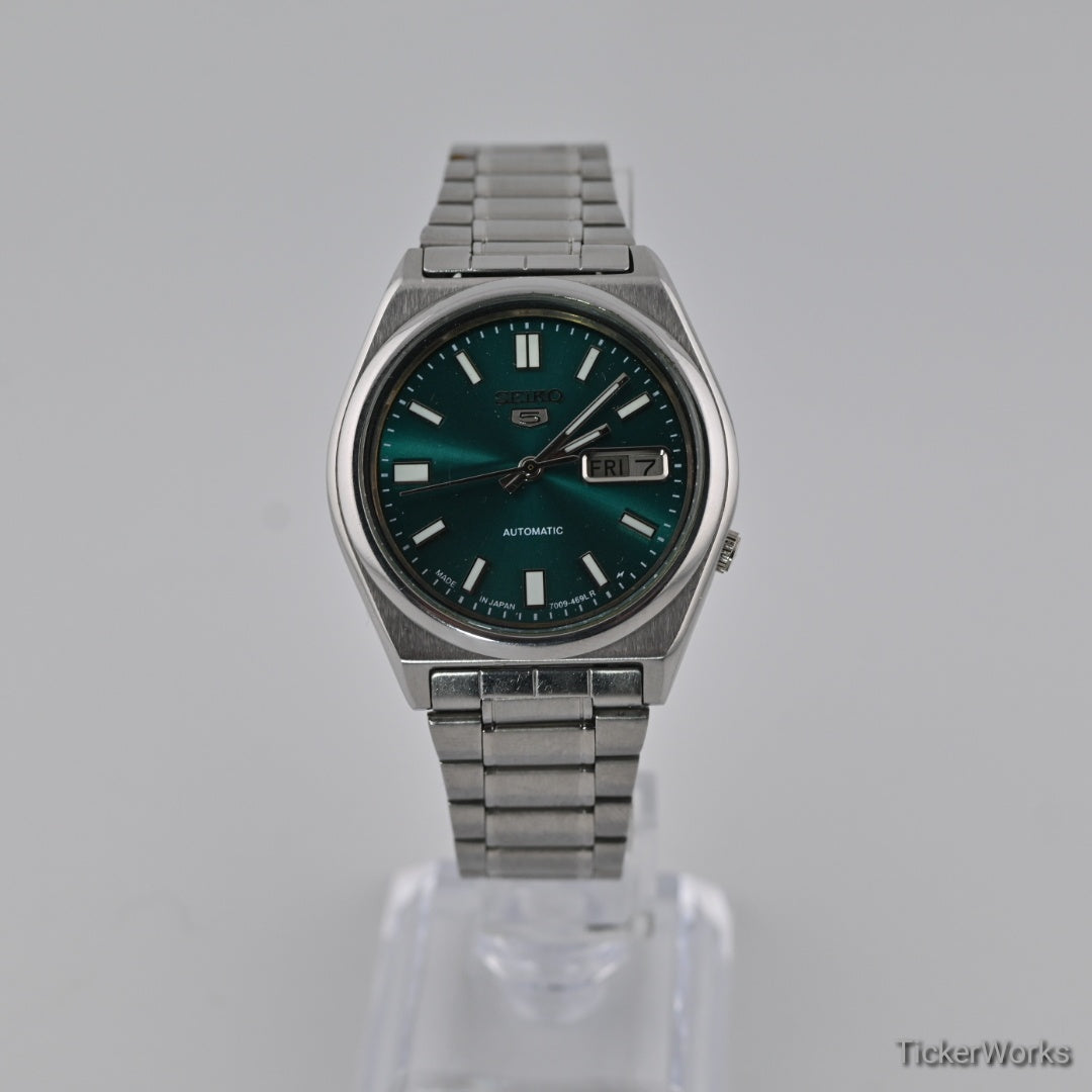 Seiko 5 Automatic 7009 Emerald Green Dial Day-Date 1980s Vintage Watch