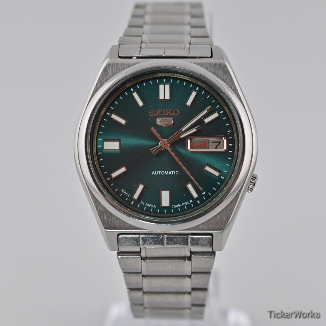 Seiko 5 Automatic 7009 Emerald Green Dial Day-Date 1980s Vintage Watch