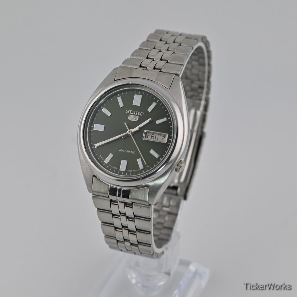 Seiko 5 Automatic 7009 Olive Green Dial 1980s Vintage Watch