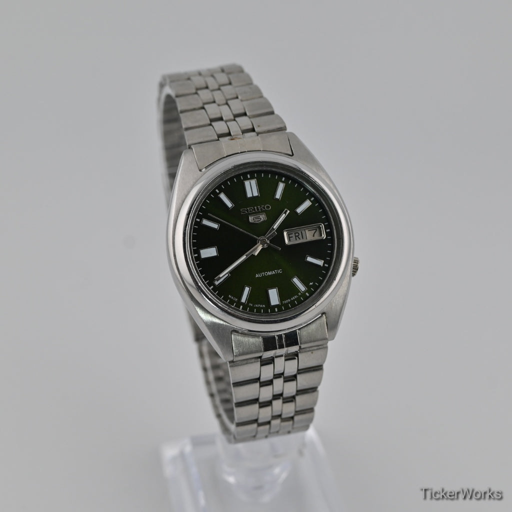 Seiko 5 Automatic 7009 Olive Green Dial 1980s Vintage Watch