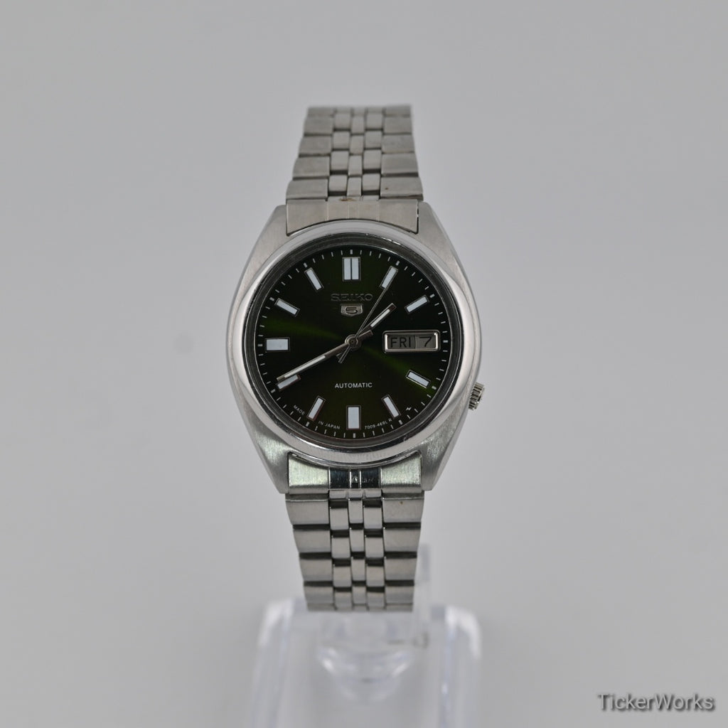 Seiko 5 Automatic 7009 Olive Green Dial 1980s Vintage Watch
