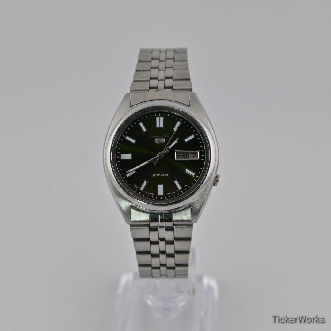 Seiko 5 Automatic 7009 Olive Green Dial 1980s Vintage Watch