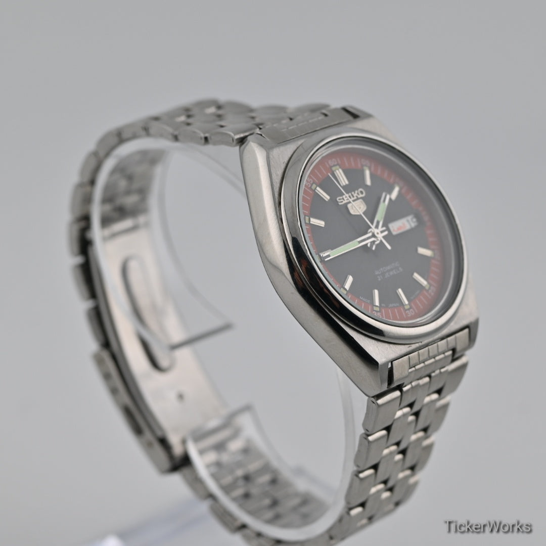 Seiko 5 Automatic Black Burnt Orange Day-Date 1990s 37mm