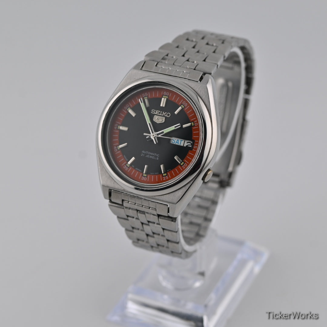 Seiko 5 Automatic Black Burnt Orange Day-Date 1990s 37mm