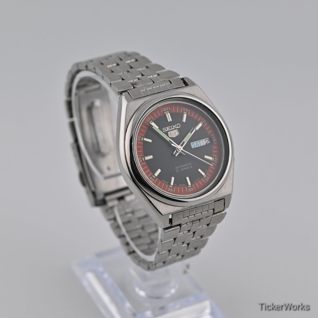 Seiko 5 Automatic Black Burnt Orange Day-Date 1990s 37mm
