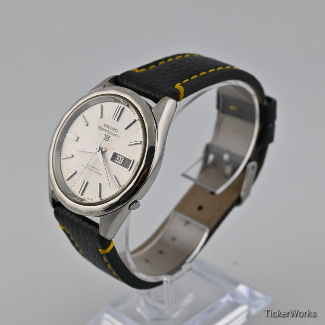 Seiko 5 Sportsmatic 6619 Sunburst Silver Day-Date 1960s 39mm
