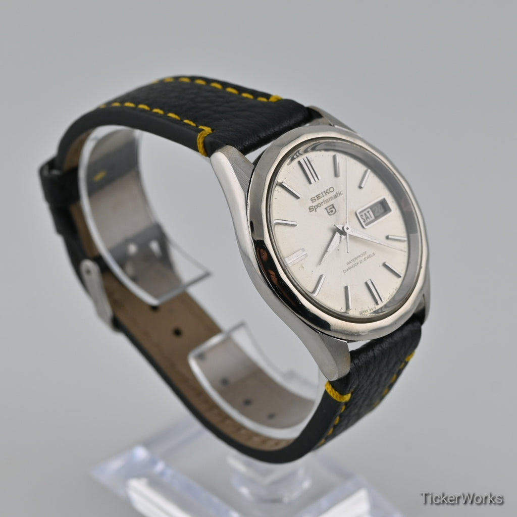 Seiko 5 Sportsmatic 6619 Sunburst Silver Day-Date 1960s 39mm