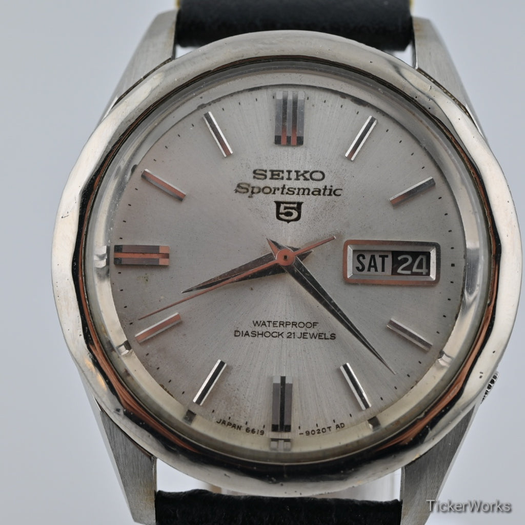 Seiko 5 Sportsmatic 6619 Sunburst Silver Day-Date 1960s 39mm