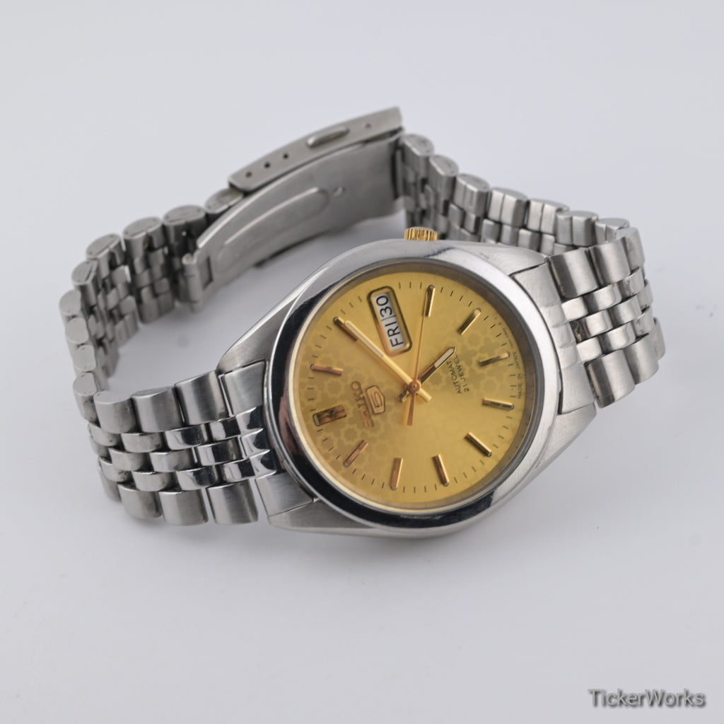 Seiko 5 Automatic 7S26 1990s-2000s Gold Motif Dial 37mm Arabic Day 21J