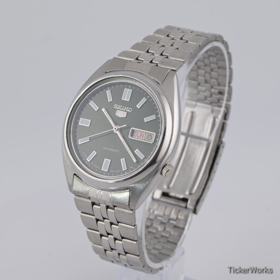 Seiko 5 Automatic 7009 Olive Green Dial 1980s Vintage Watch