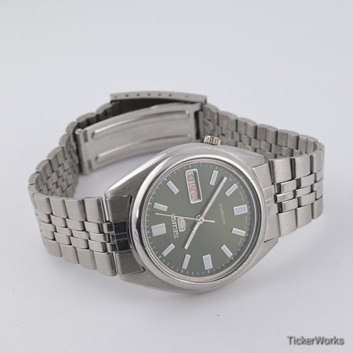 Seiko 5 Automatic 7009 Olive Green Dial 1980s Vintage Watch