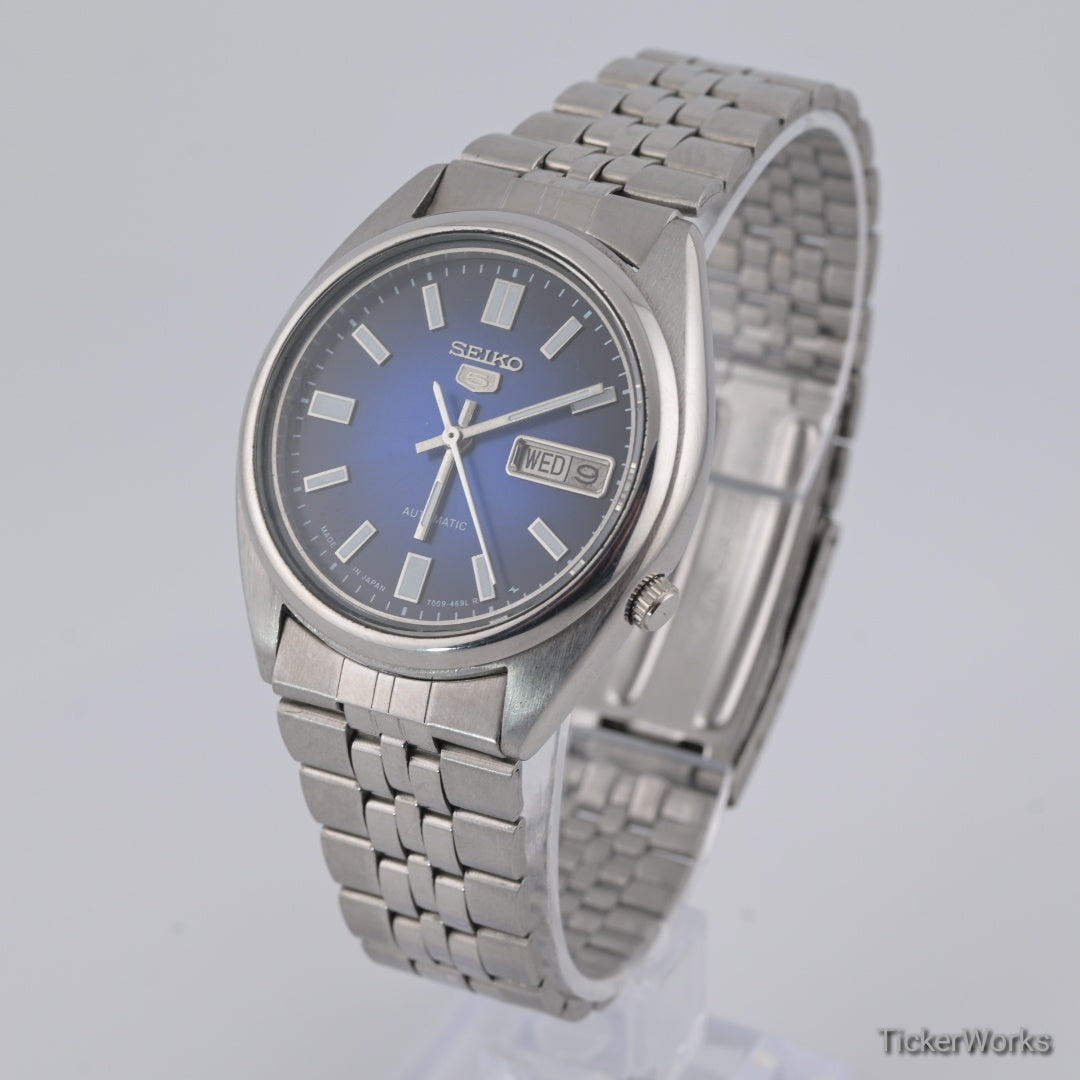 Seiko 5 Automatic 7009 Sunburst Blue Dial 1980s Vintage Watch