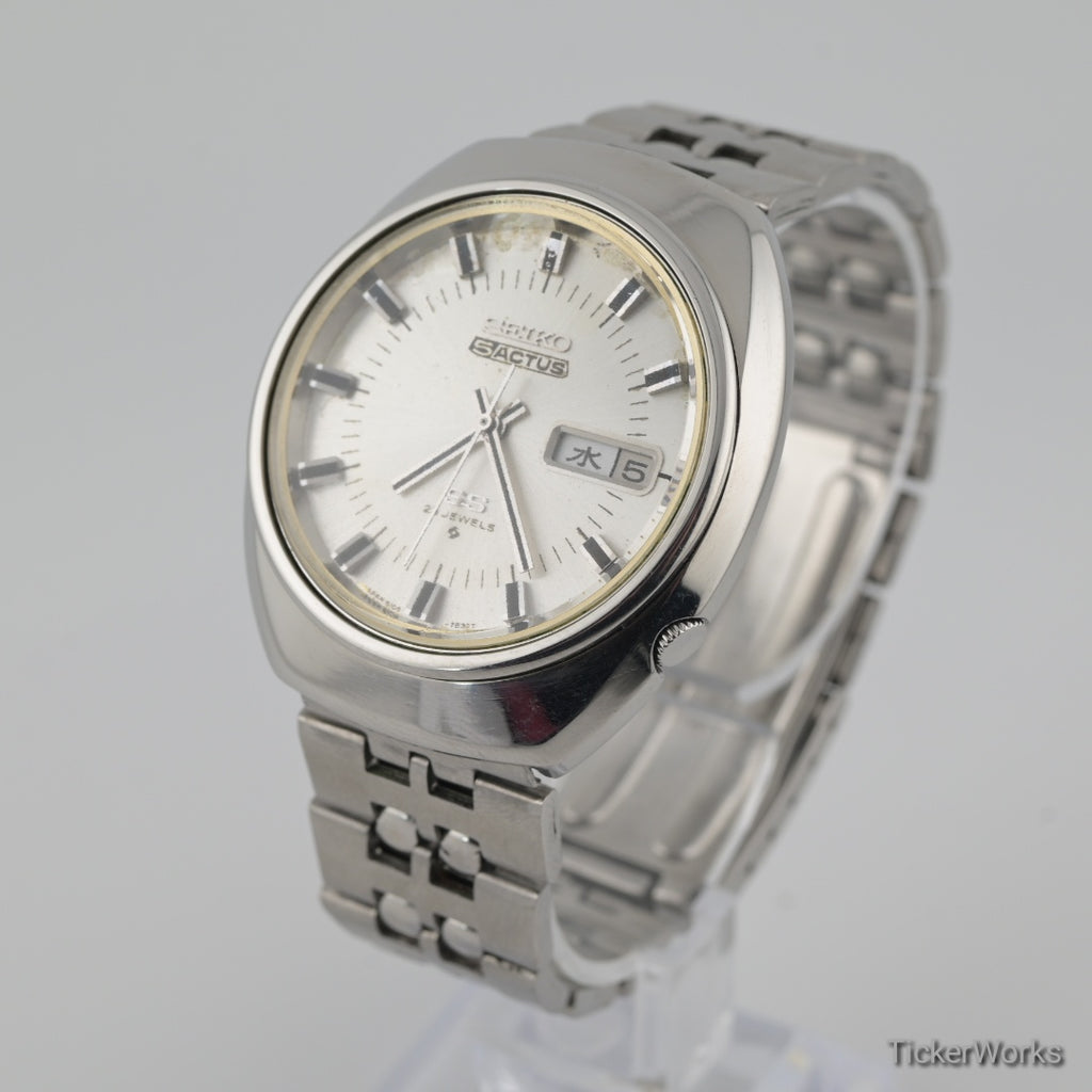 Seiko Actus SS Automatic Silver Day-Date 1970s 37mm