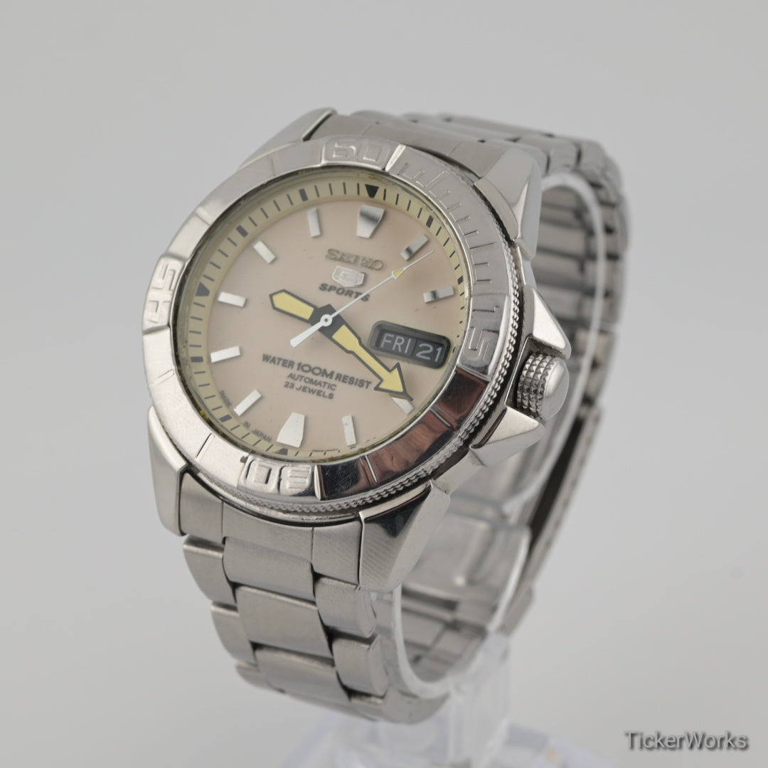 Seiko 5 Sports Automatic Full Lume 2000s 40mm
