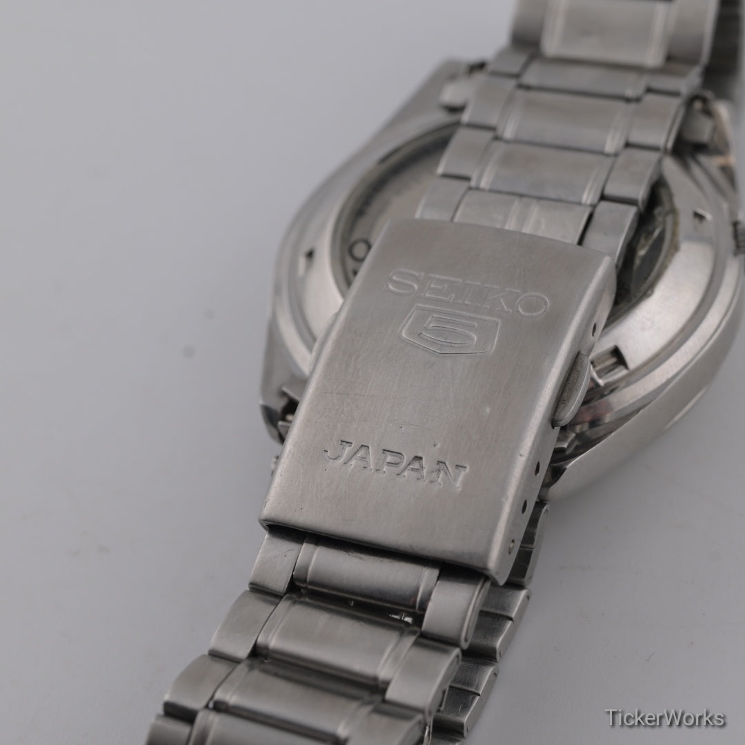 Seiko 5 Automatic 7S26-0380 1990s White Original Dial 37mm Arabic Day 21J