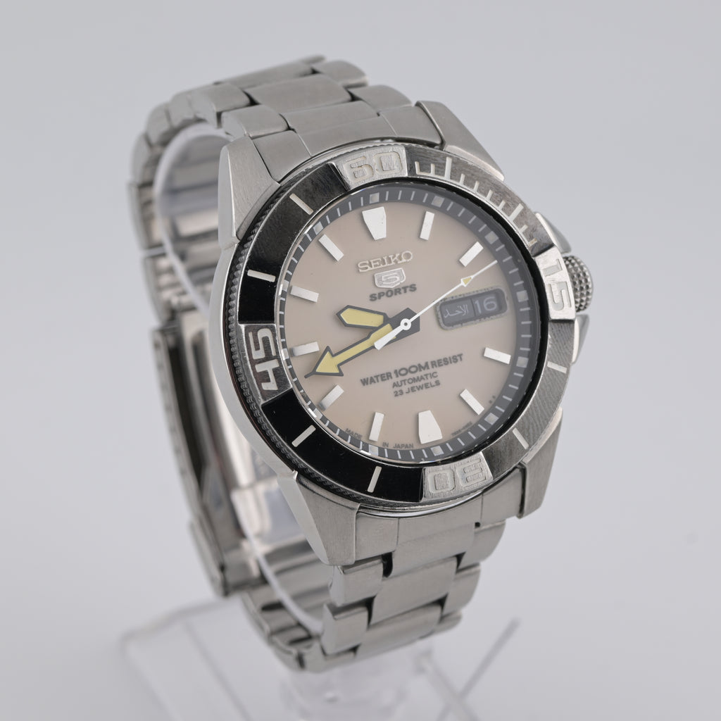 Seiko 5 Sports 7S36-02H0 Full Lume Dial 2000s 40mm Automatic Eng/Arabic Day