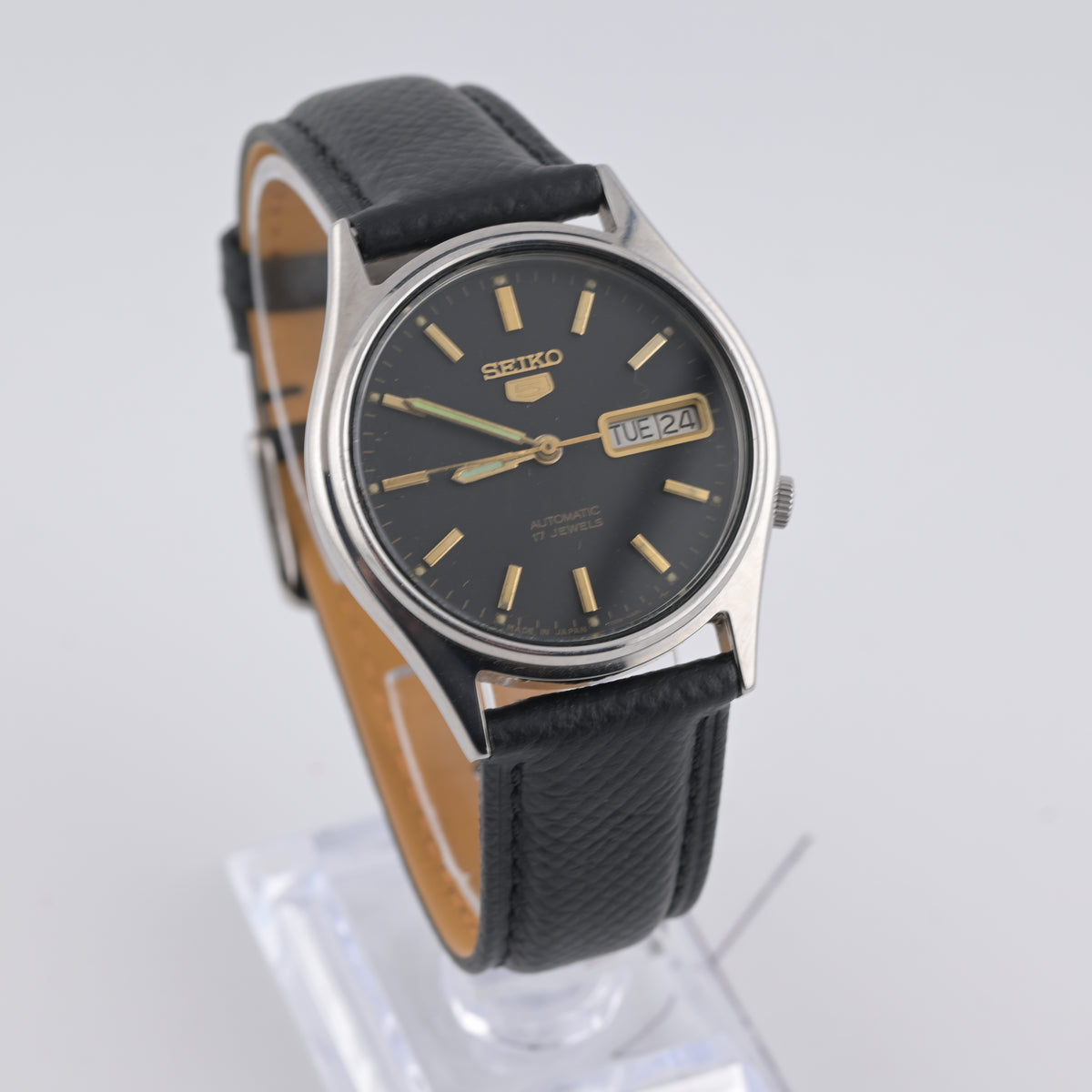 Seiko 7009-3101 1980s Black/Gold Dress Dial 37mm
