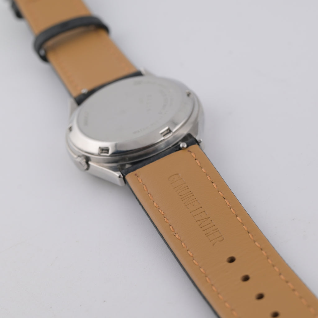 Seiko 7009-3101 1980s Black/Gold Dress Dial 37mm